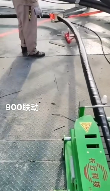 传送者900多台联动 放电缆